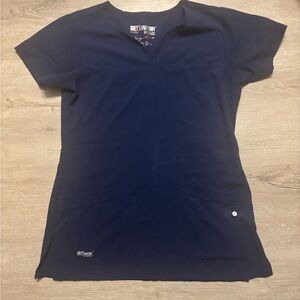 Women’s scrub top
